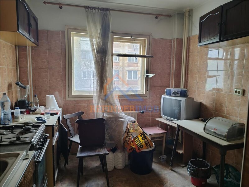 Rahova 3 camere, decomandat, 2 bai, 2 balcoane