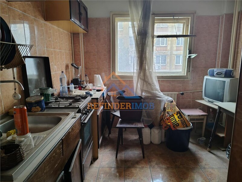 Rahova 3 camere, decomandat, 2 bai, 2 balcoane